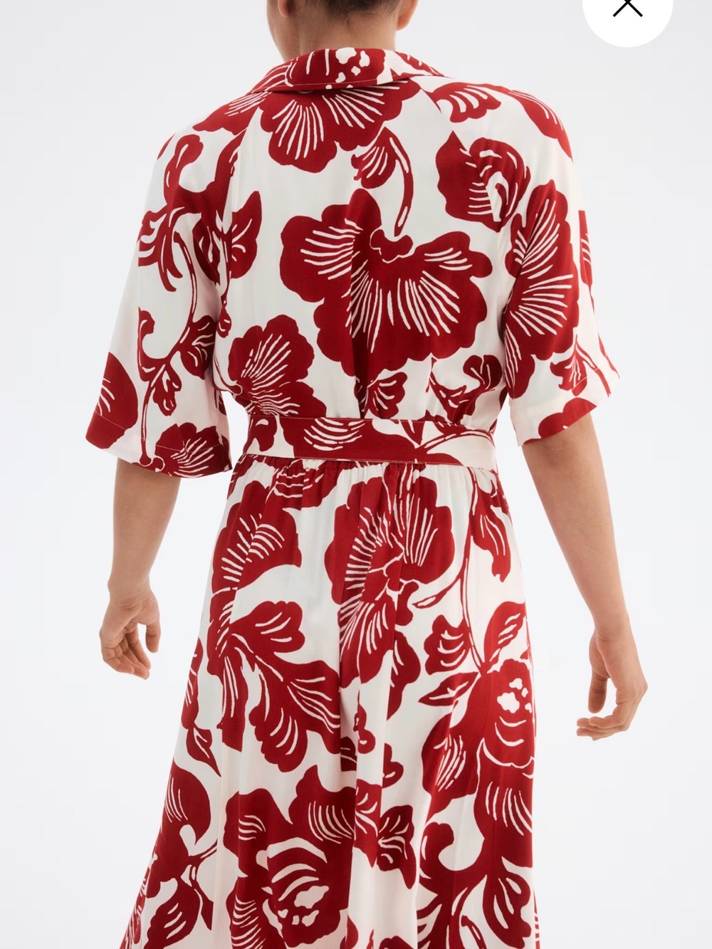 Red and White Floral Button-Front Maxi Dress with Tie Waist - Picture 3 of 7